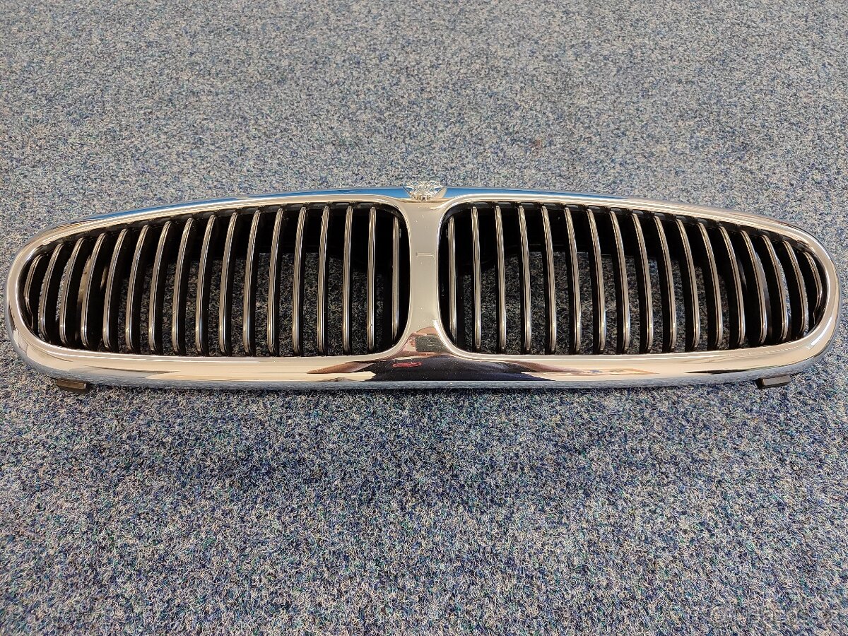 Maska (gril) Jaguar x type - 2