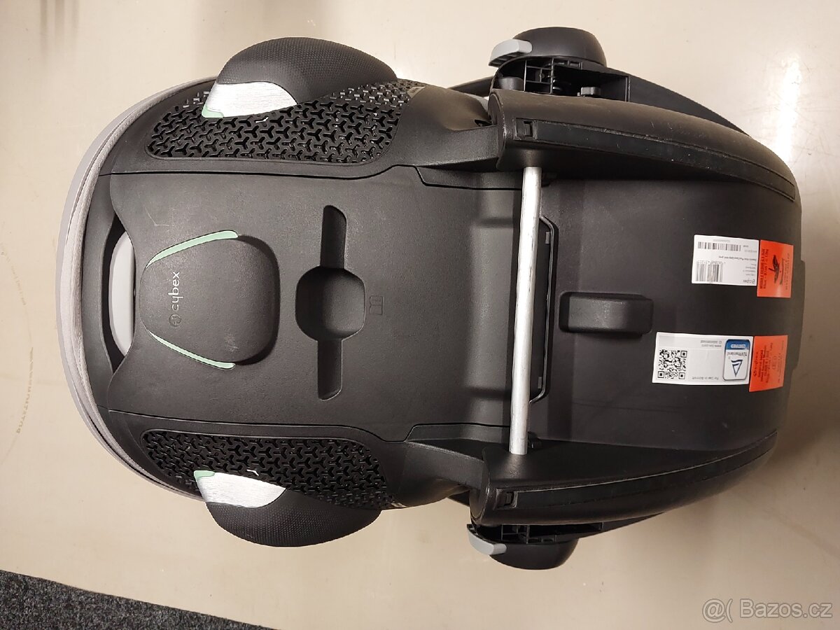 Sedacka Cybex Cloud G i-Size Plus lava grey - 2