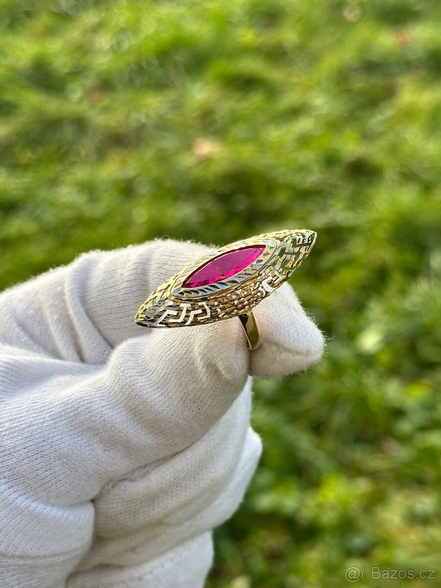 Zlatý prsten 5,65g - 2