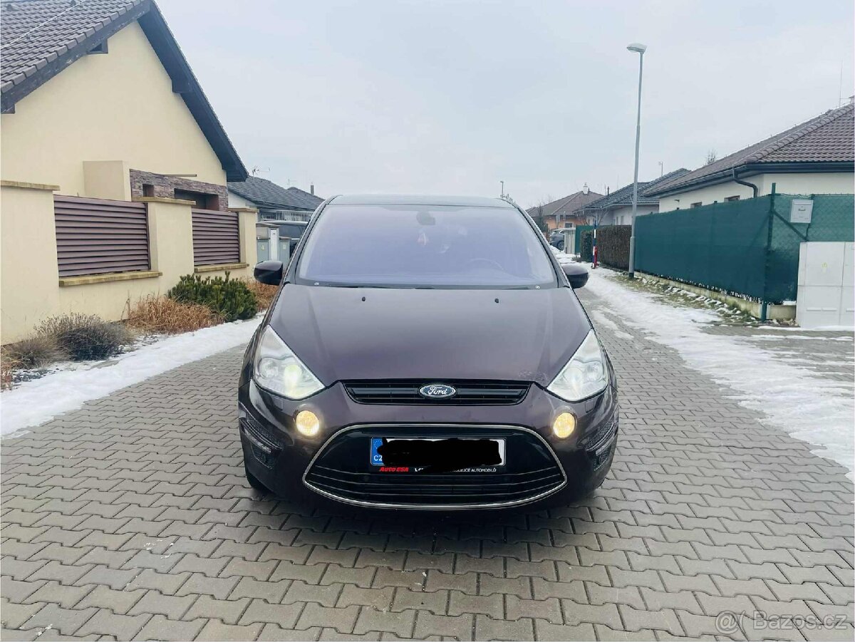 Ford S-Max 2.0 TDCI Titanium R.V 2011 7 míst - 2