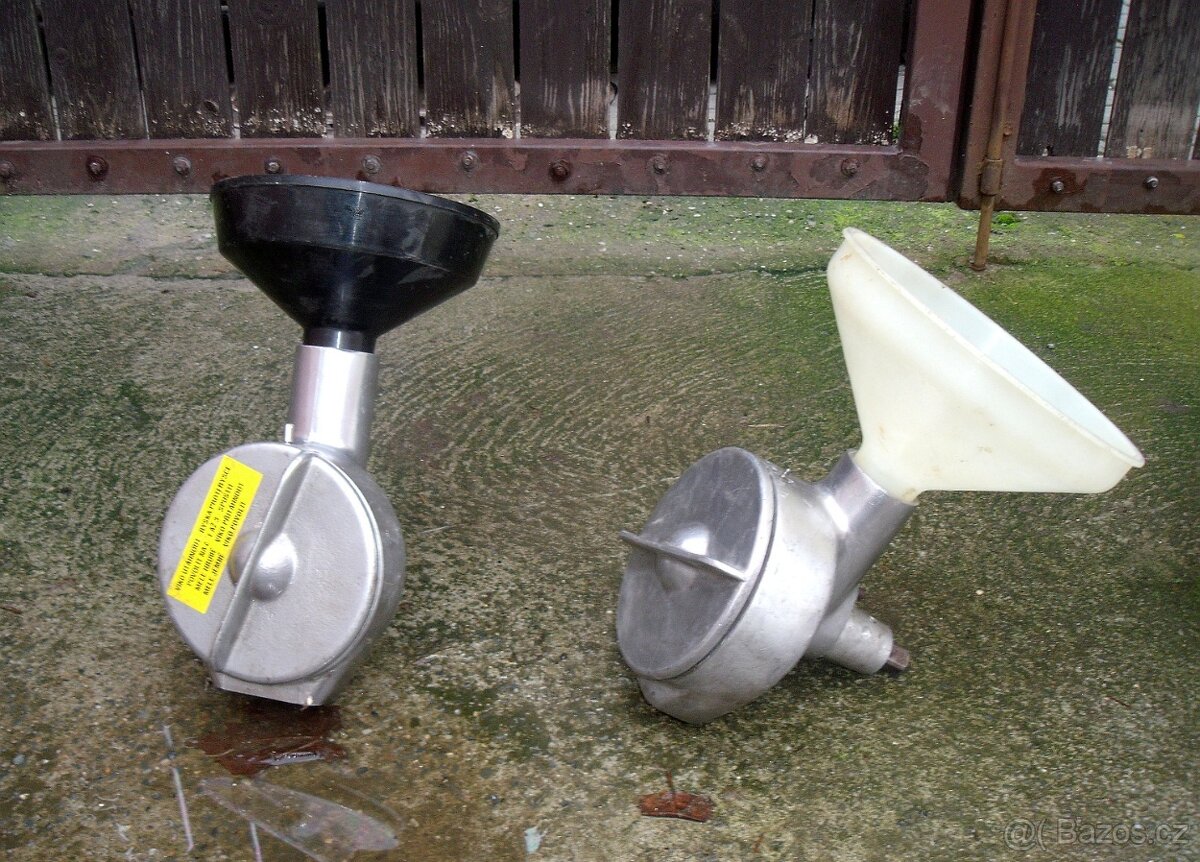 Příslušenství k robotu. Digitální váha. Nářezový stroj. - 2