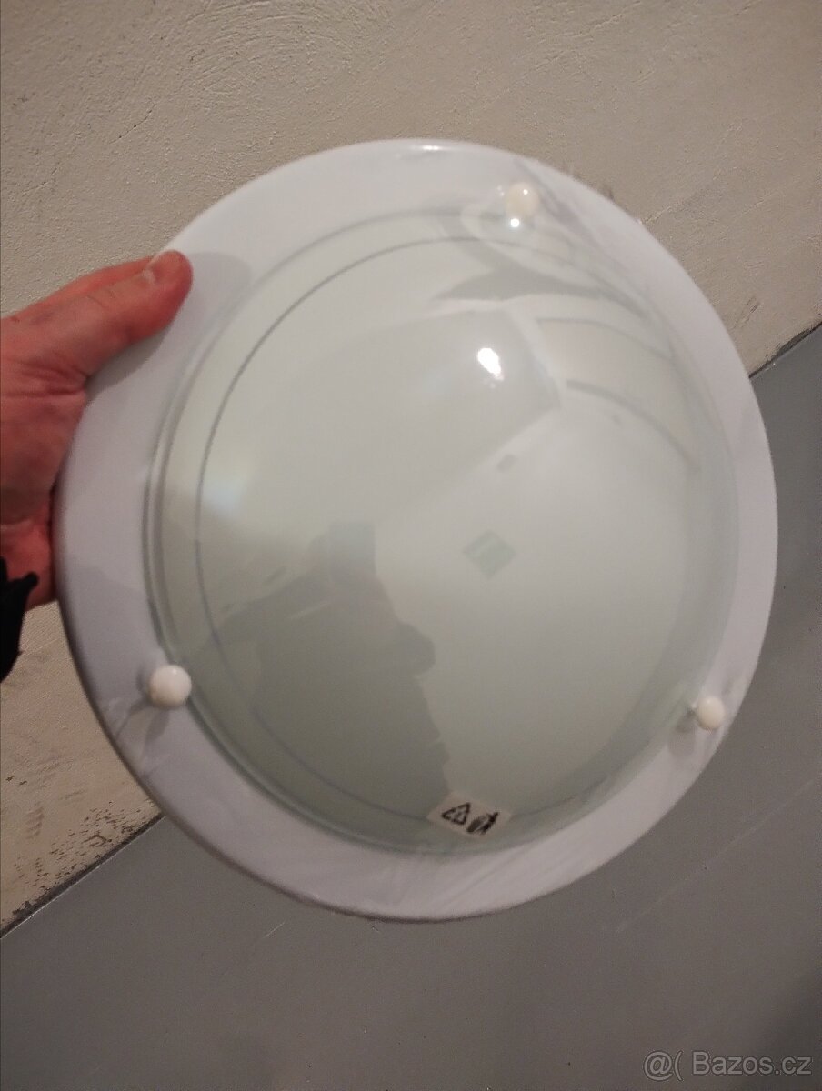 Nástěnná svítidla(3ks) + úsporné žárovky - 2