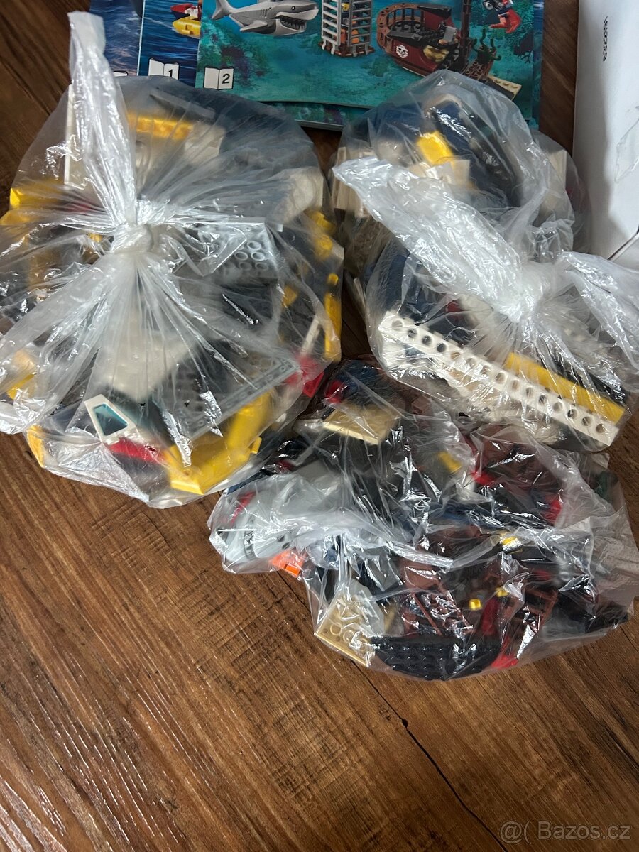 Lego City 60266 Ocean Exploration Ship - 2