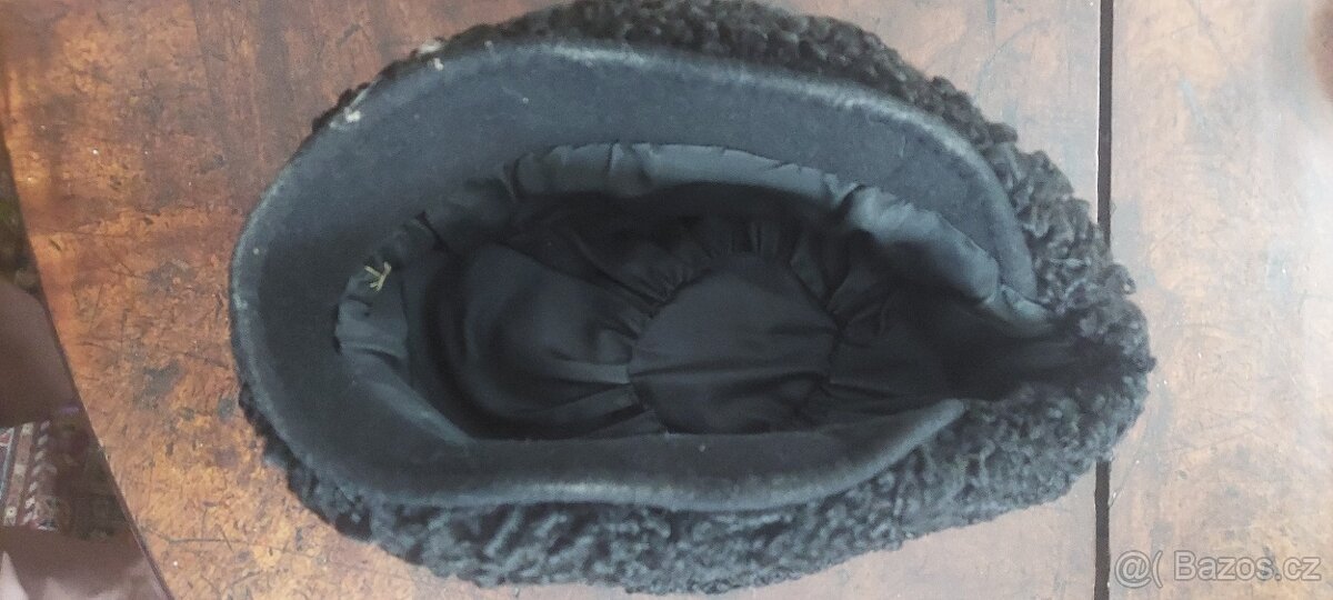 Čepice a límec perzián akce - 2