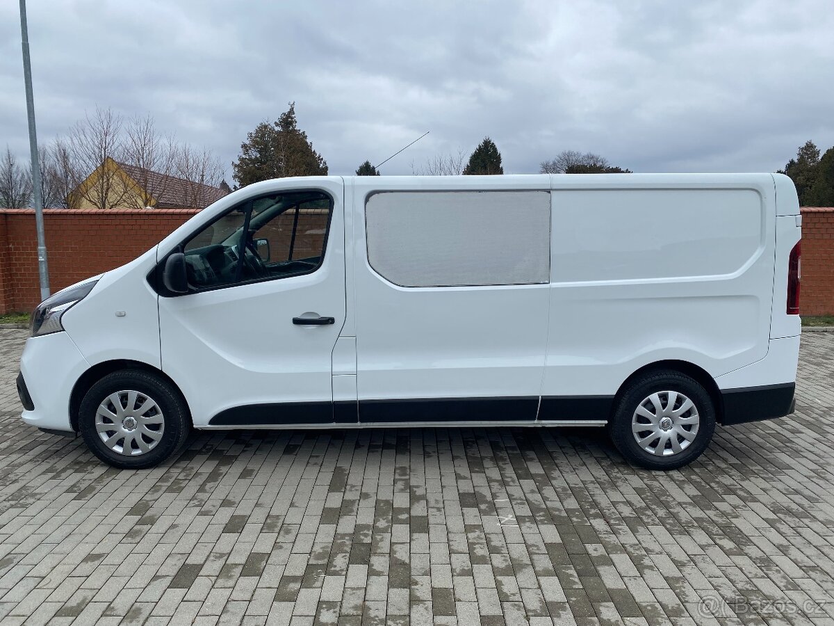 Renault Trafic 1.6DCi, 5-MÍST, 1.MAJ.ČR, VÝB.STAV - 2