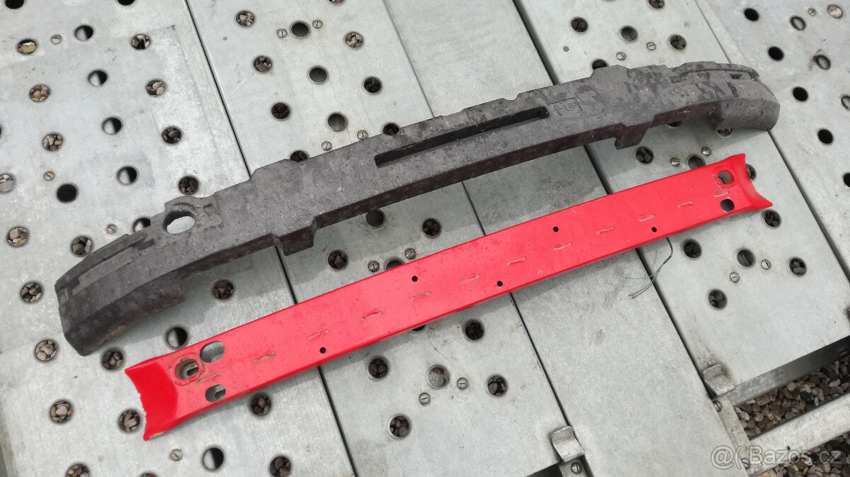 díly Toyota Yaris I - 2