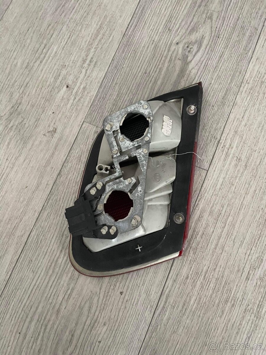 Zadní lampy mercedes - 2