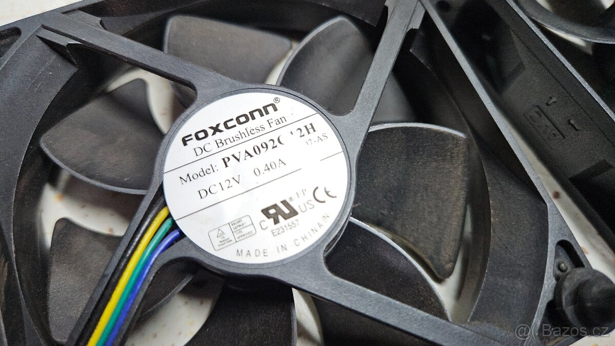 Sada 3ks ventilátorů 92mm (Foxconn & AVC) - 2