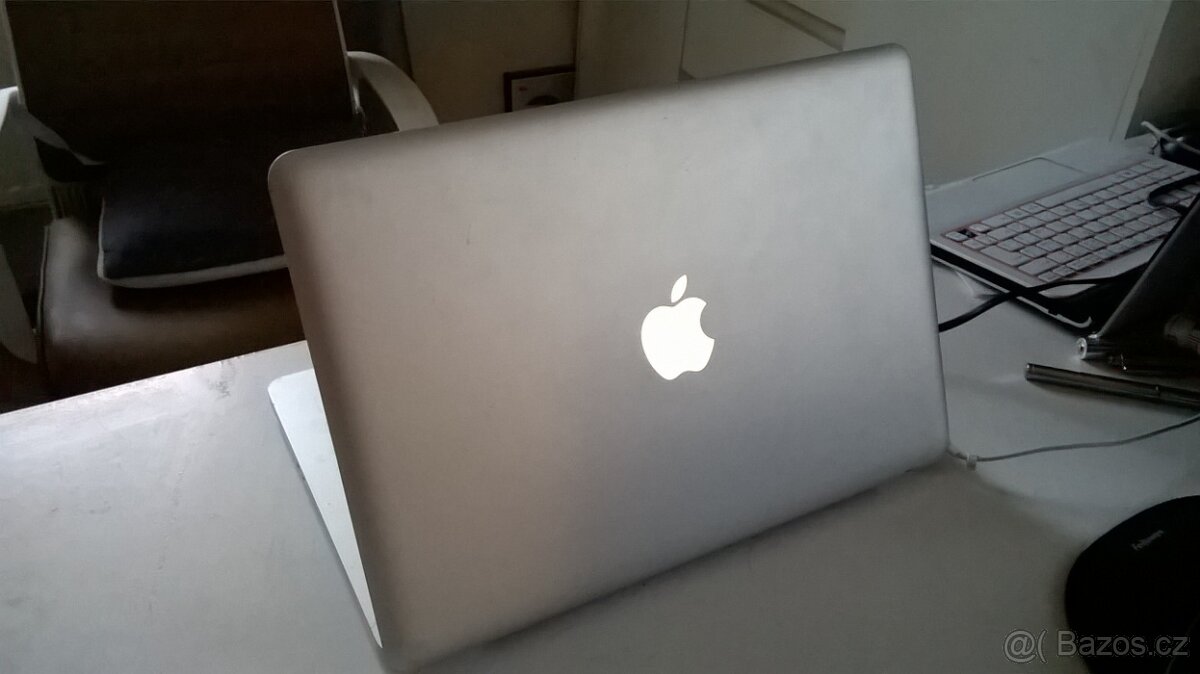 MAC BOOK PRO 13/ APLE SLEVA - 2