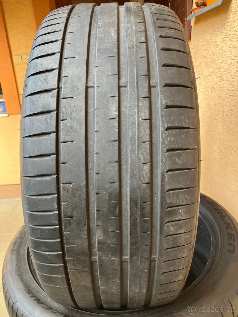 Letní Falken 285/40/21 - 2