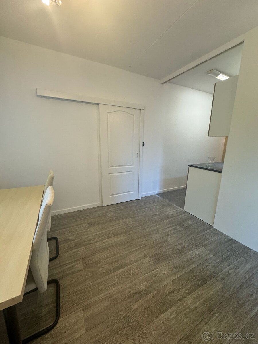 2+1 Apartment in Zlín, Zlín - centrum, Mladcová - View 2