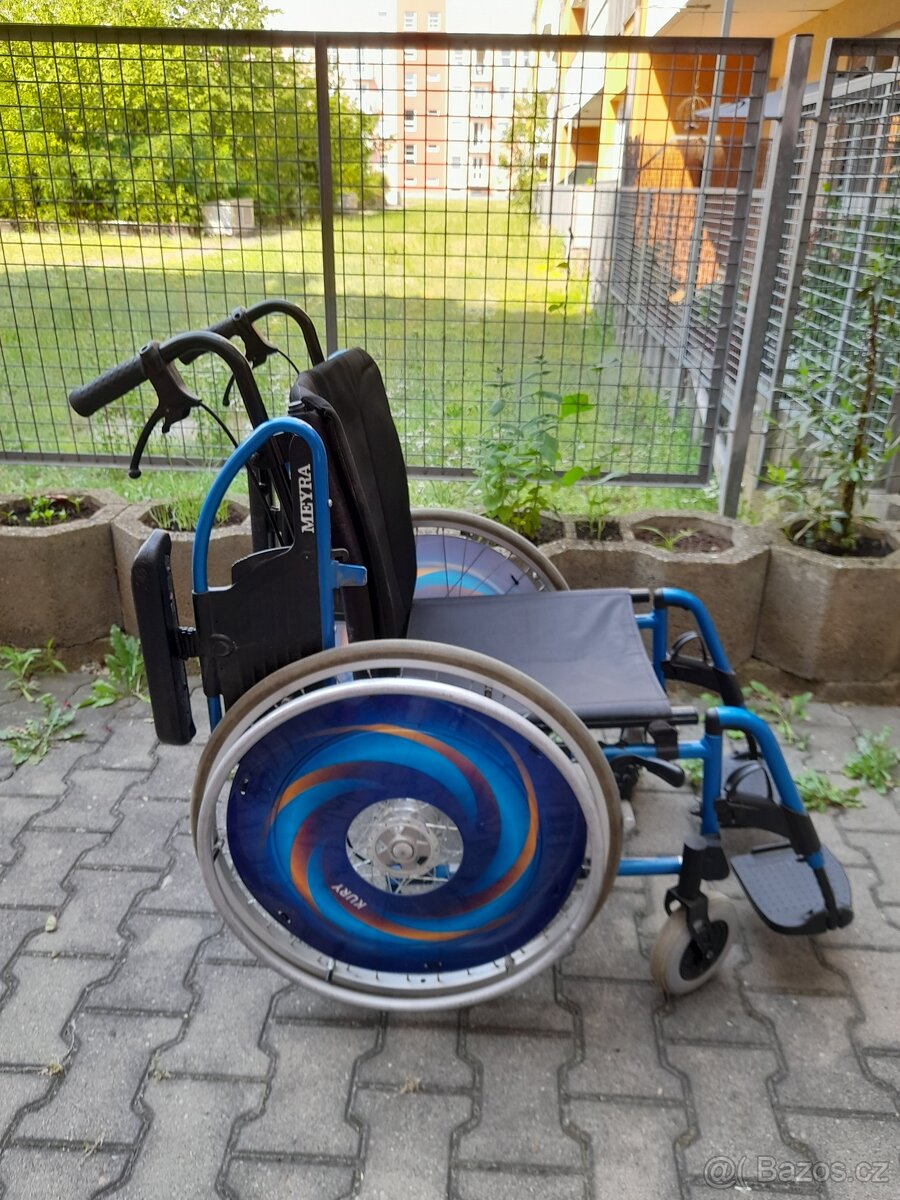 Invalidní vozík - 2