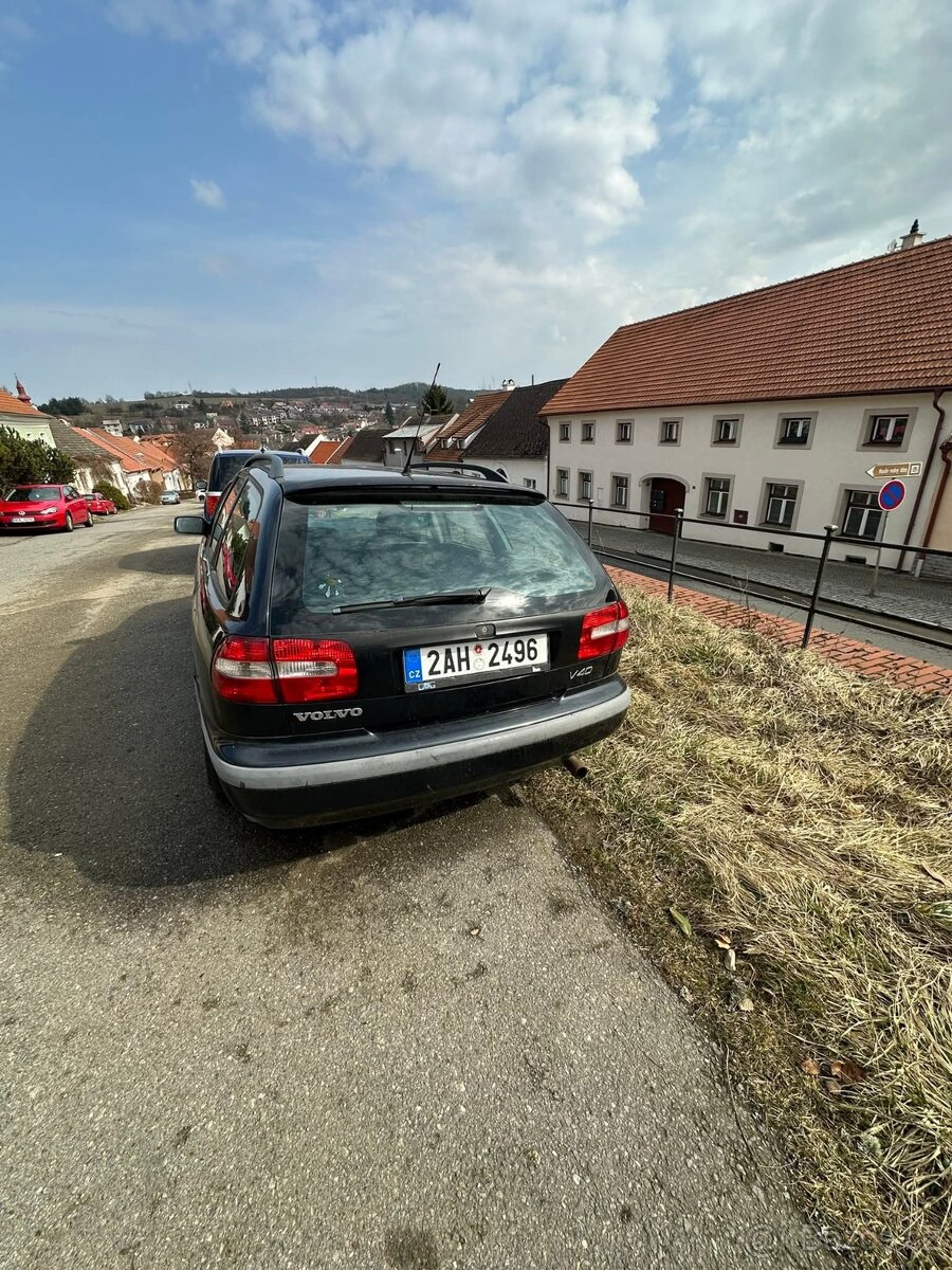 Volvo V40 2.0 147KW 350.000Km - 2