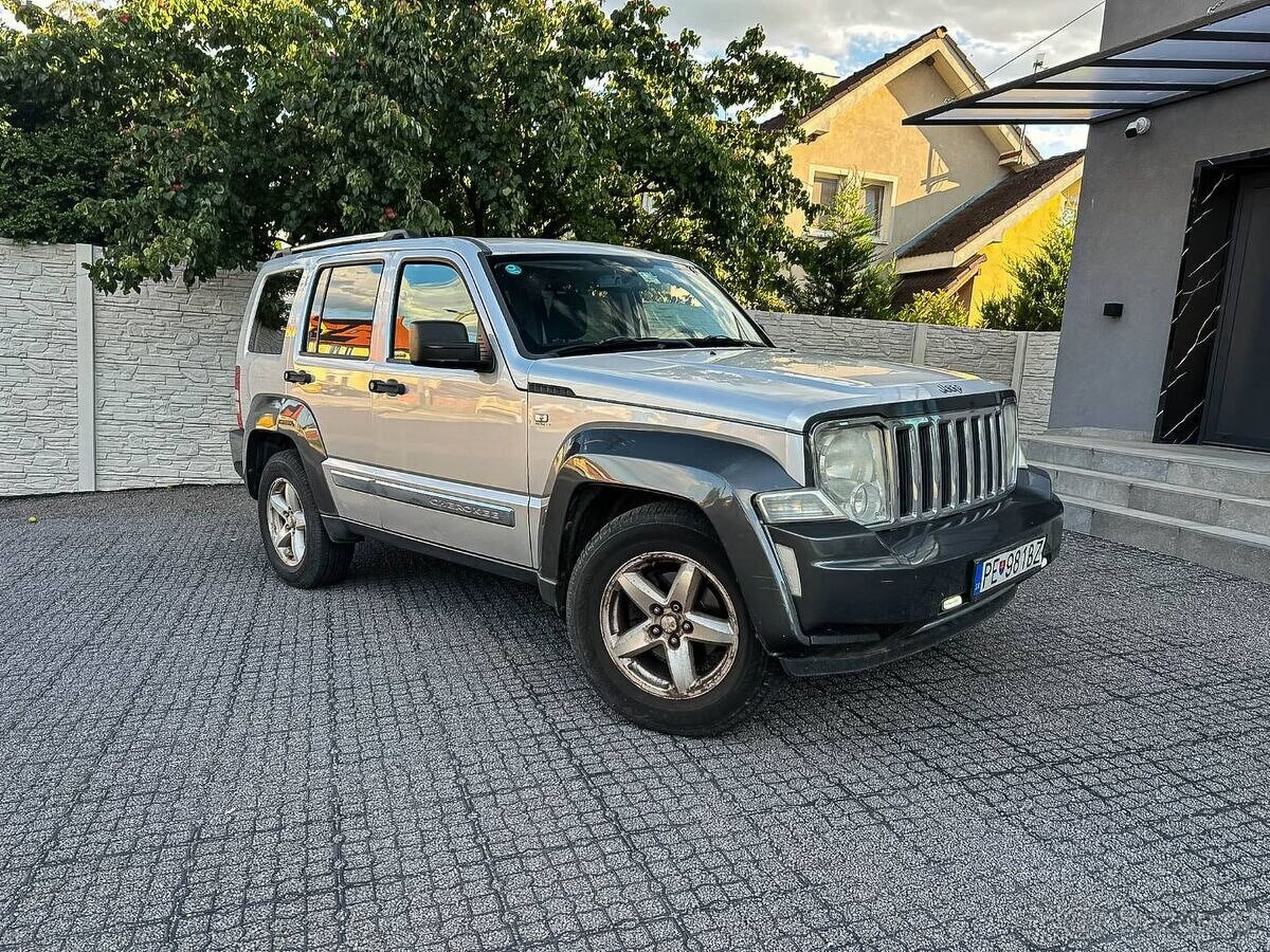 Jeep Cherokee 4x4, 2,8Crdi 130kW - 2