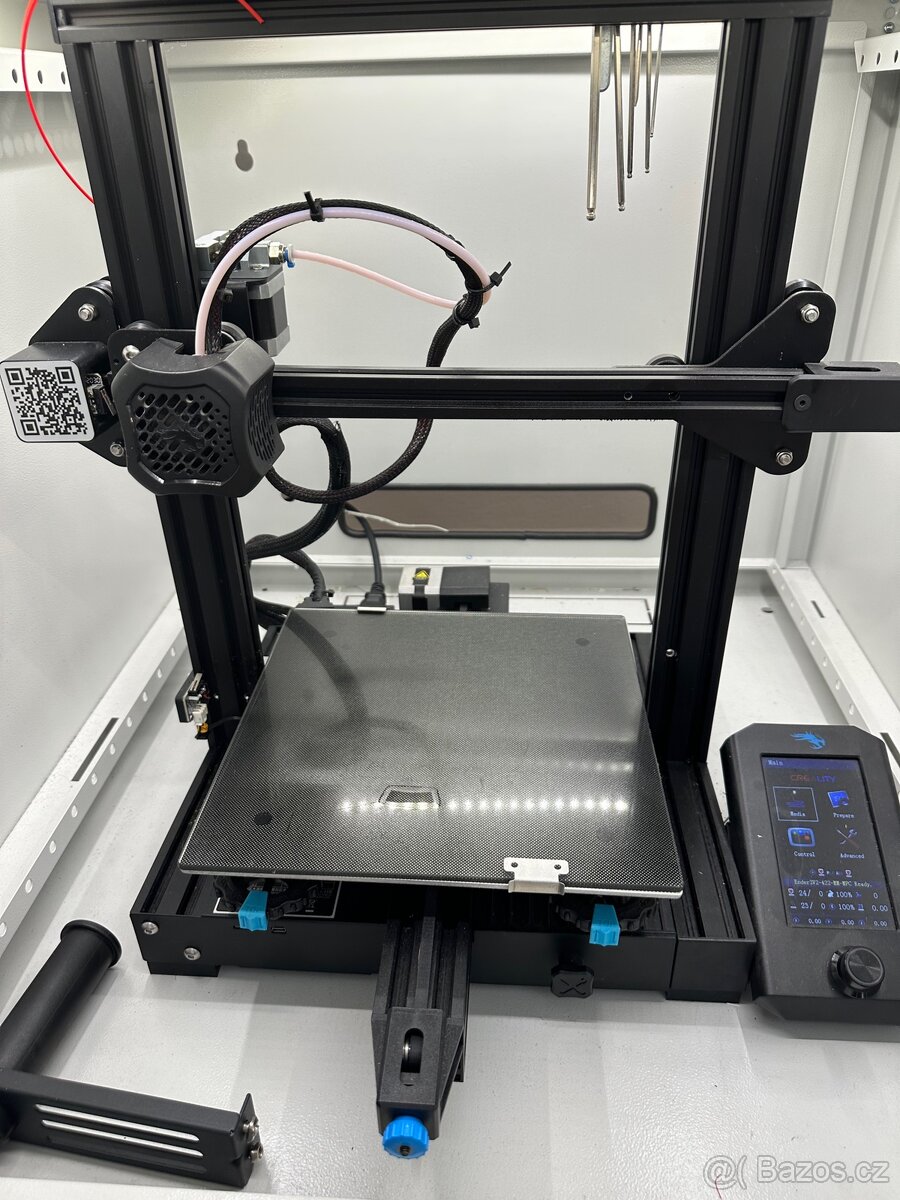 Ender 3 v2 v boxu - 2
