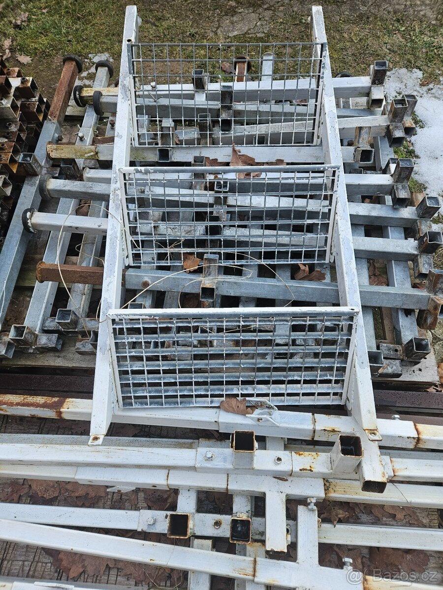 Pódium 6 x 4,5 m prodám - 2