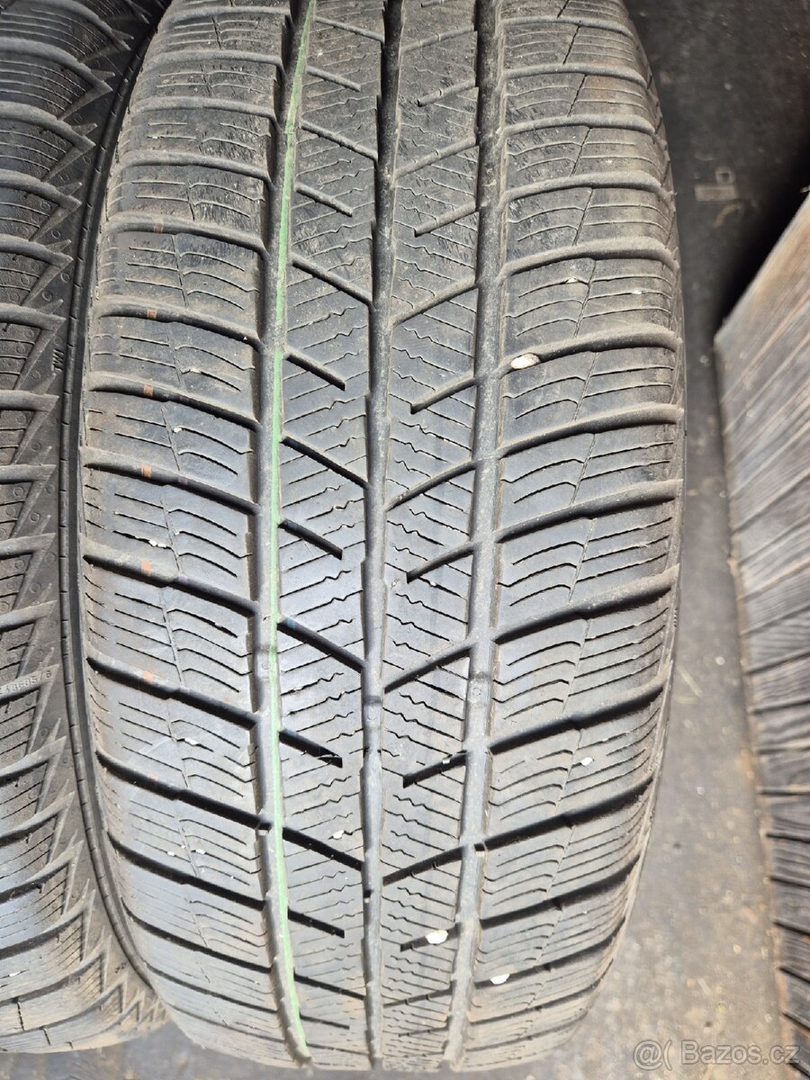 205/60 r16 zimní Barum - 2