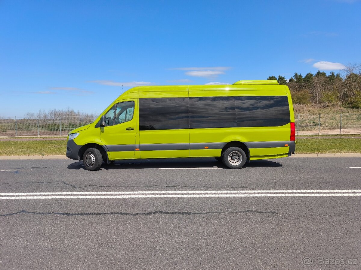 Mercedes Sprinter 517 21 miejsc 2023 - 2