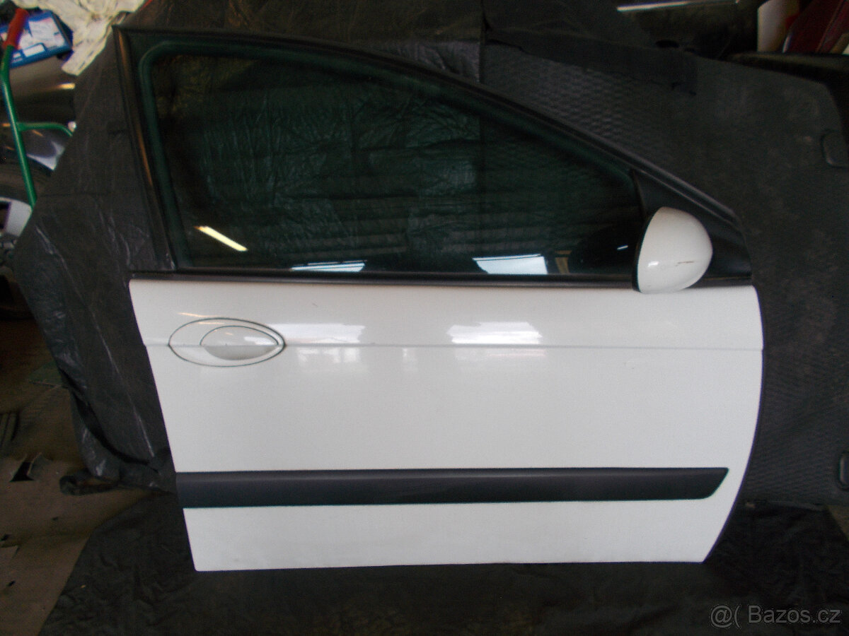Prodám ND na Citroen C5  2,2 HDI , rv: 2007, barva bílá - 2