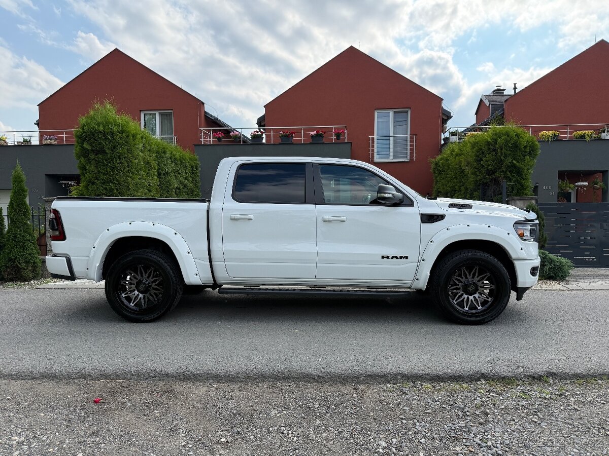 DODGE RAM 1500 HEMI STAGE2