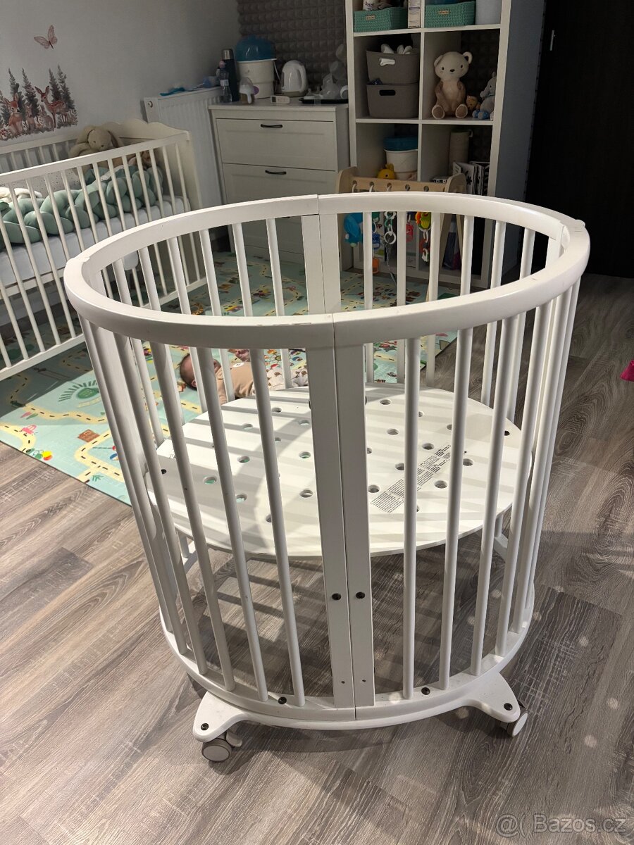 Dětská postýlka STOKKE s kvalitní madračkou, jako nová - 2