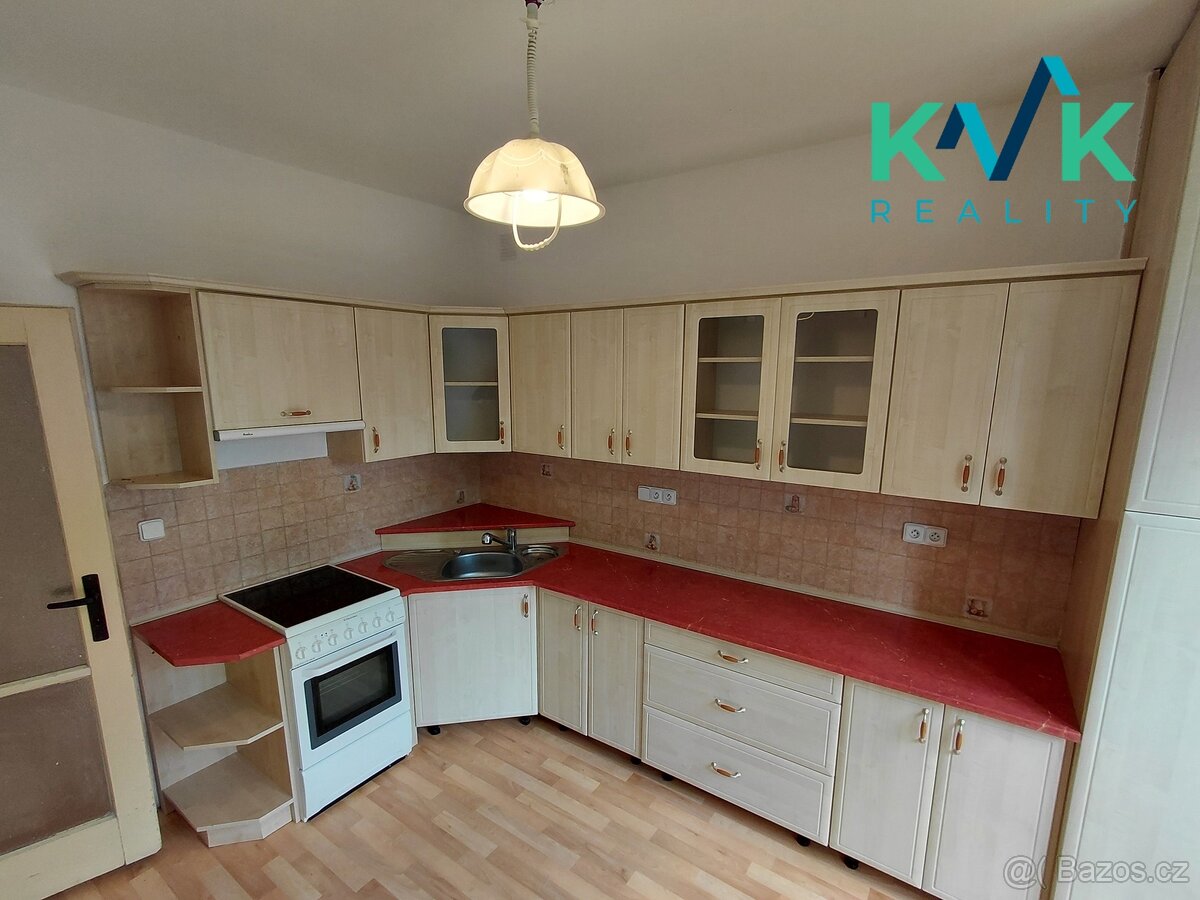 Pronájem bytu 3+1, 74 m2, 1.patro, ul. Lidická, Ostrov - 2