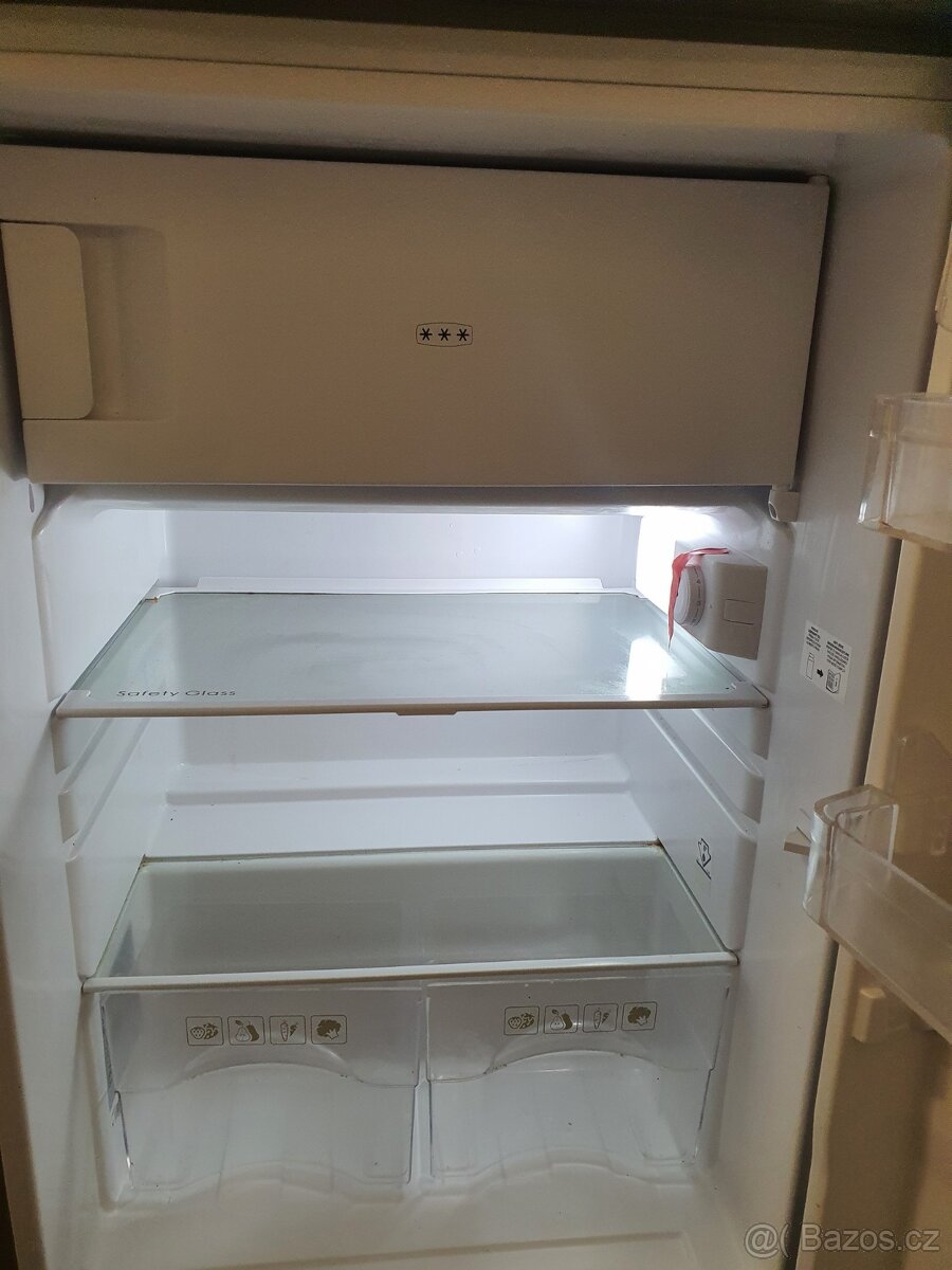 NEREZová lednička s mrazákem, 85cm Exquisit - 2