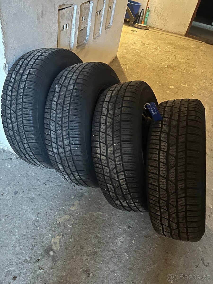 Pneumatiky Continental ContiWinterContact 215/60 R16 99H - 2