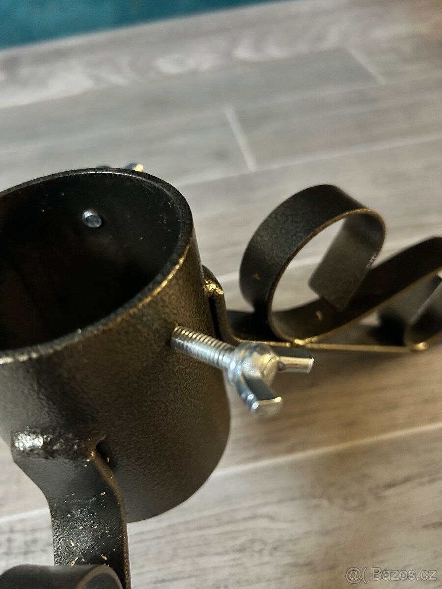 Stojan na vánoční stromeček - 2