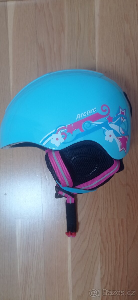 Lyžařská helma - 2