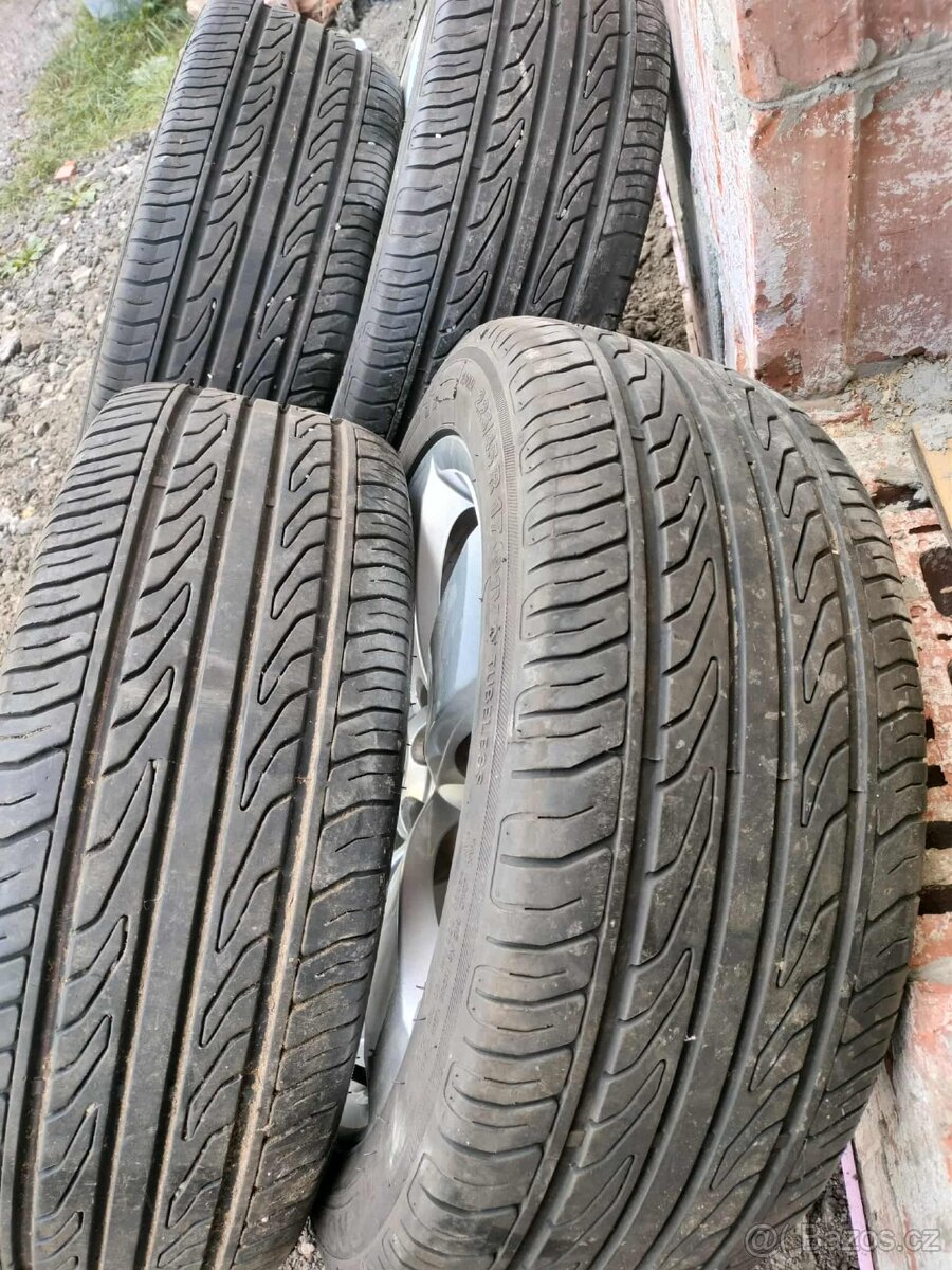 ☀️4ks alu disky orig. Škoda 5x100 R17 pneu 225/45 r17 - 2