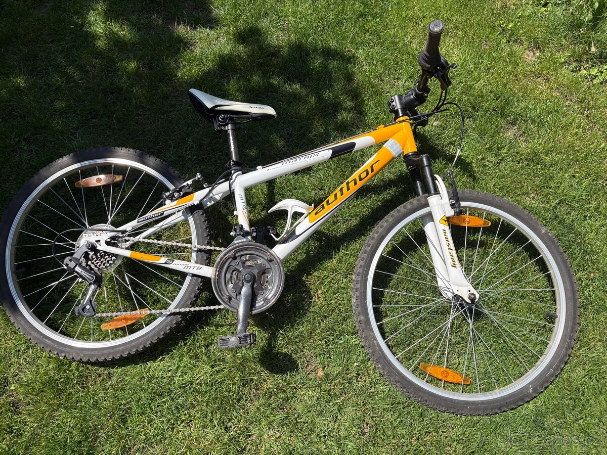 Dětské kolo MTB Junior Author Mustang 24" rám 13 cca 7-10le - 2