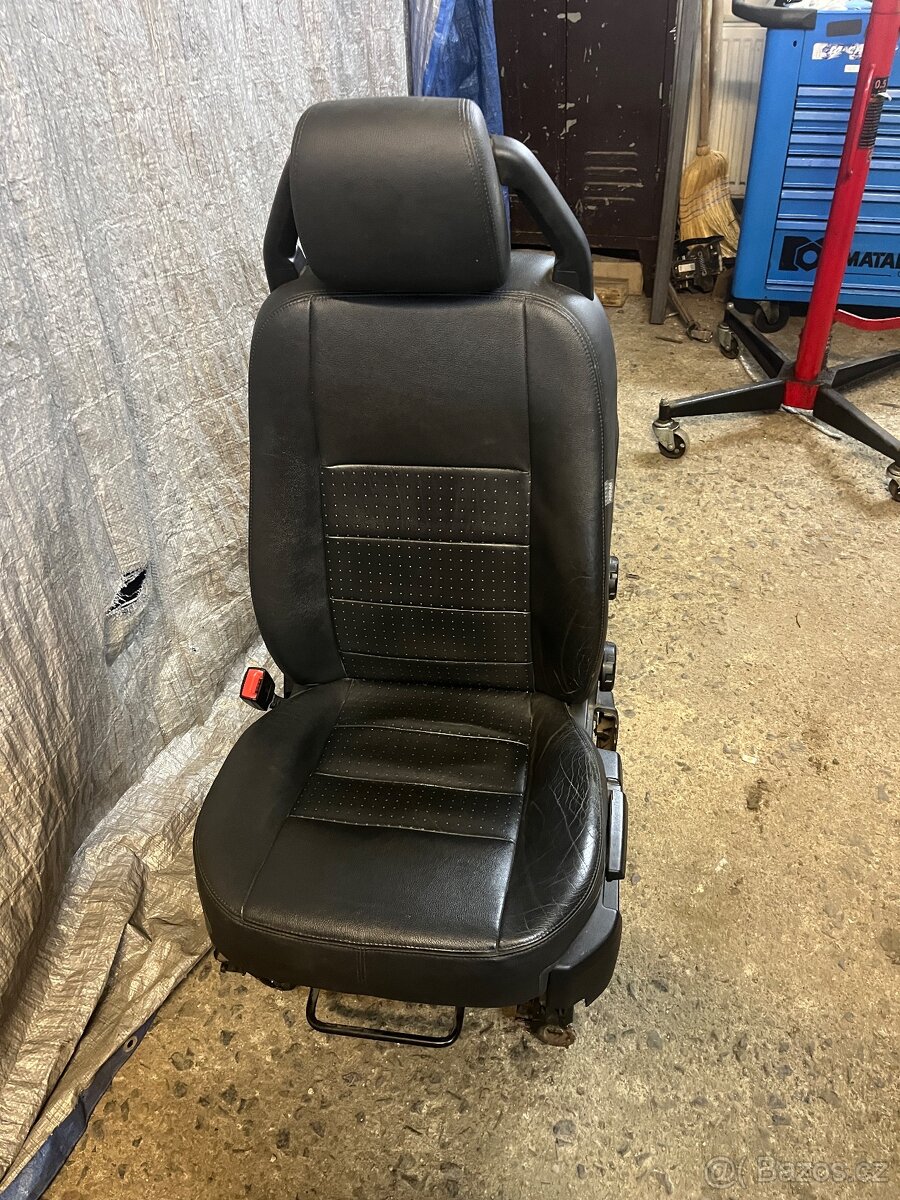 Sada sedadel Discovery 3 - 2