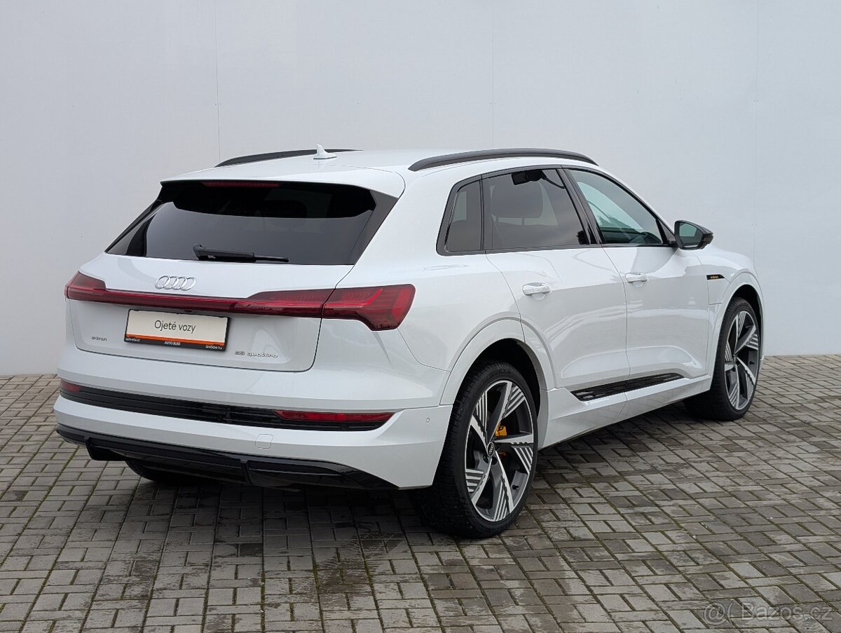 Audi E-tron S-Line 55 Quattro - 2