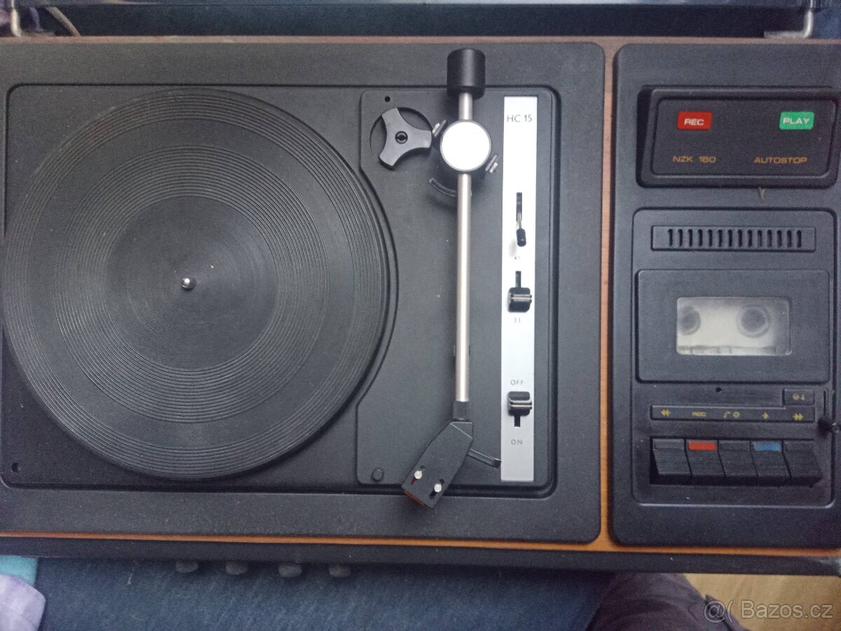 Prodám gramofon s bednama - 2