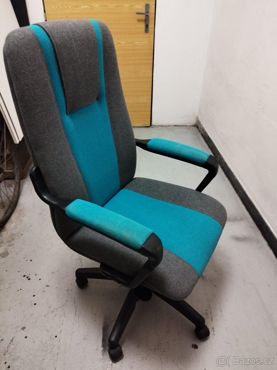 Kancelářské křeslo - 2