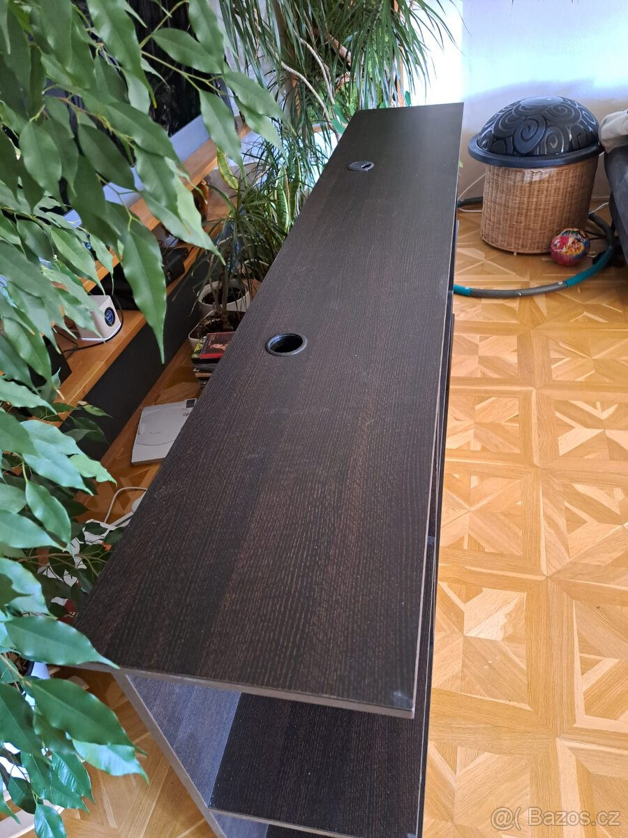 Knihovna/police/skříňka - 2