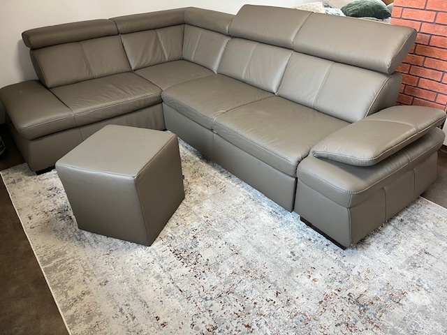 Kožená sedací souprava s taburetem - 2