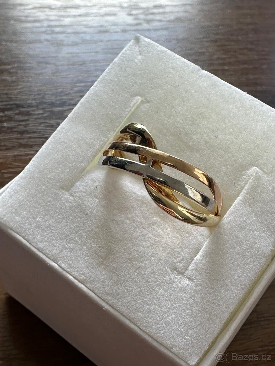 Zlatý dámský prsten - 2