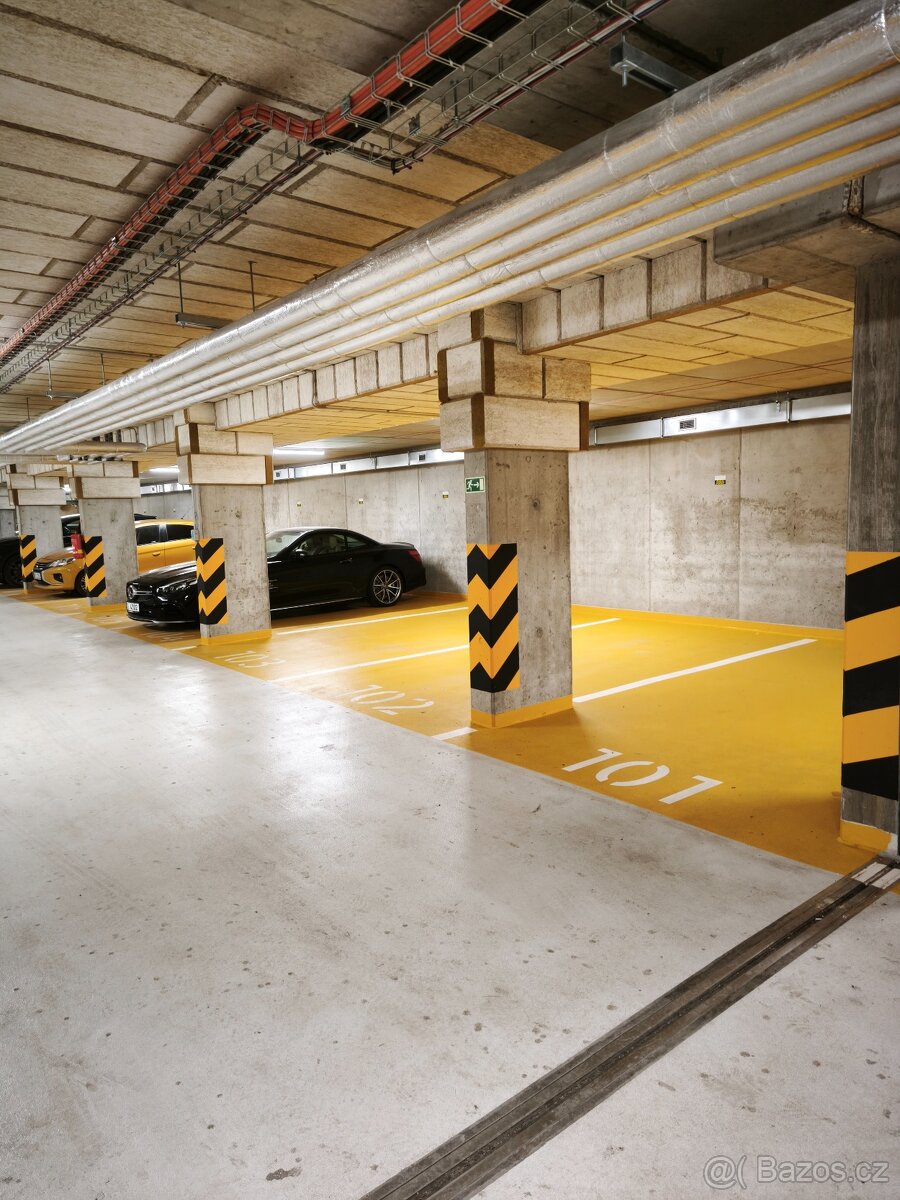 Pronájem garážového stání - 2