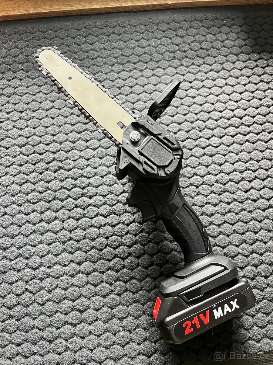 AKU pilka 6” nová - 2