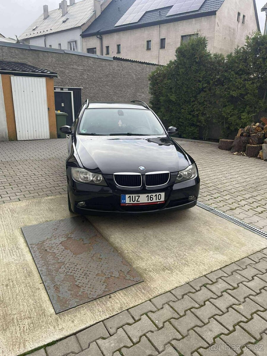 BMW 318i e91 - 2