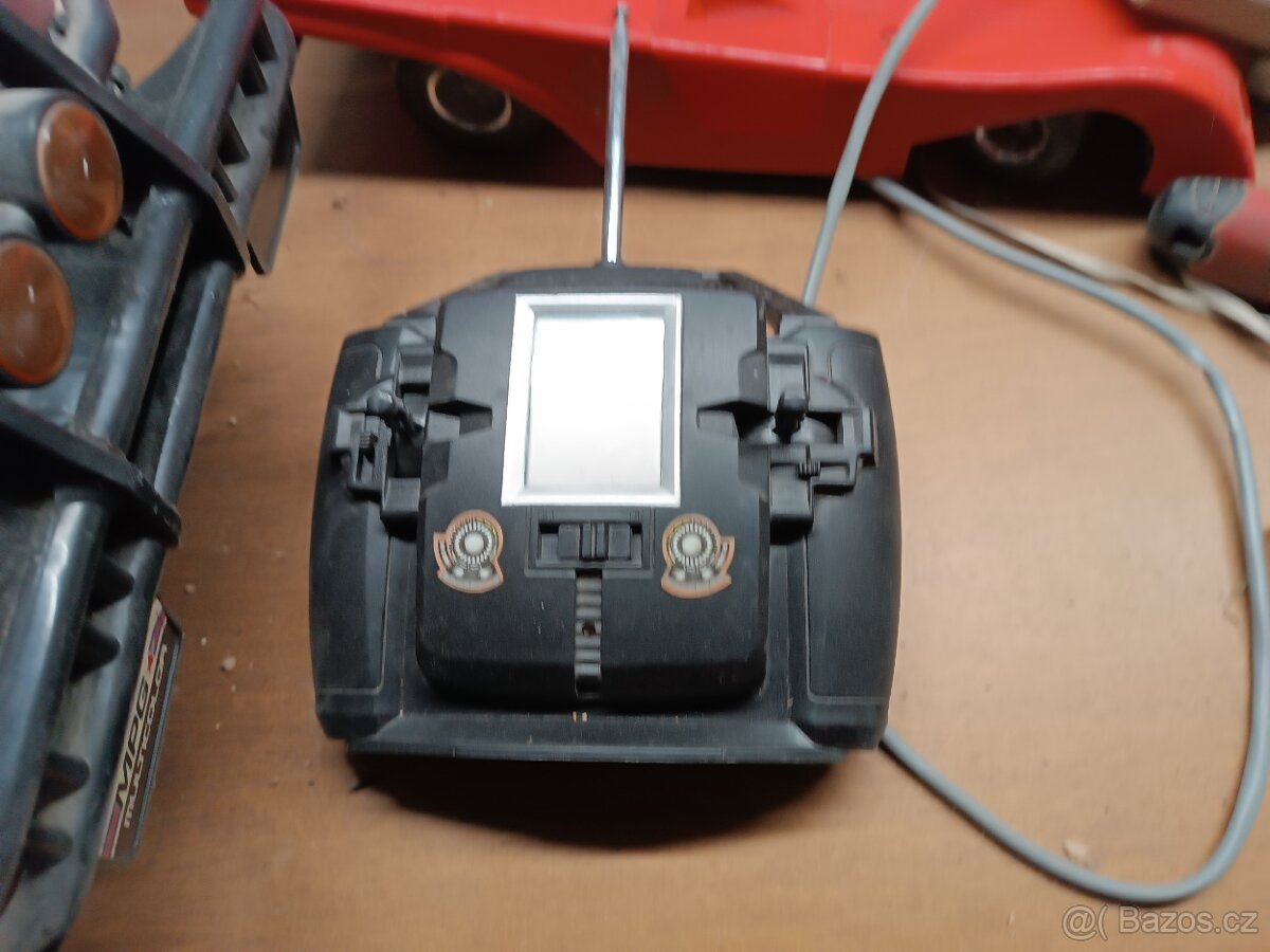 Auta na ovládání - 2