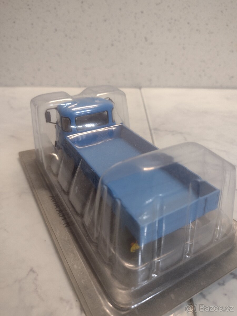 MODEL AVIA A31N - 2