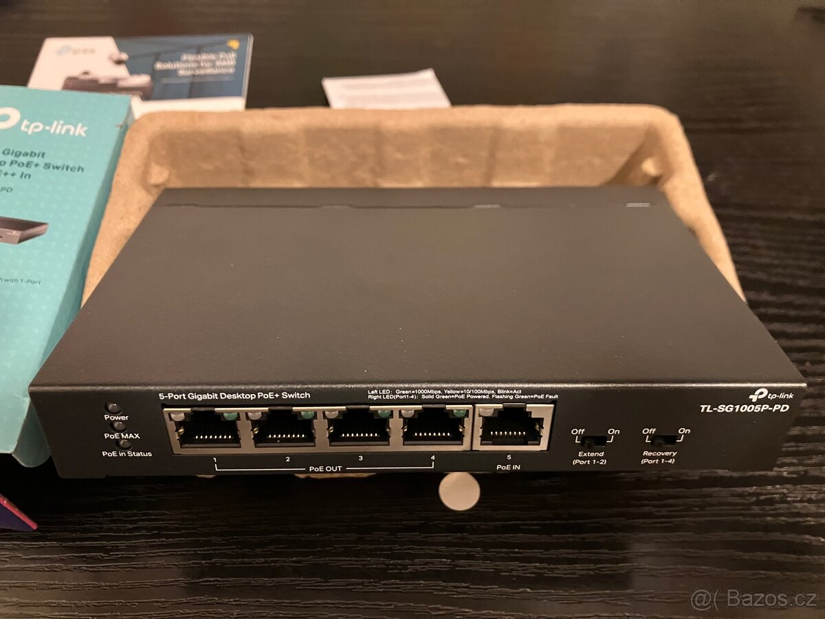 TP-Link TL-SG1005P-PD - 2