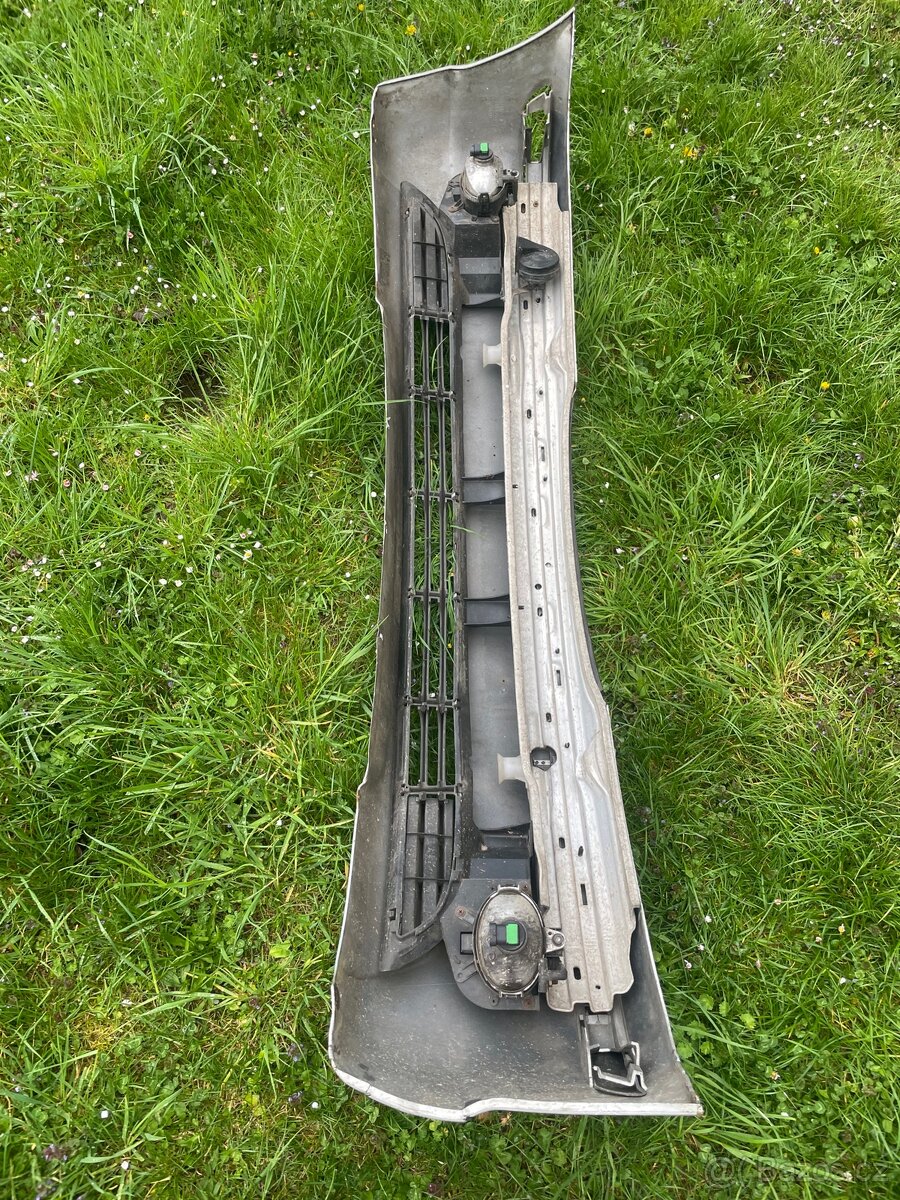 Přední nárazník BMW E46 - 2