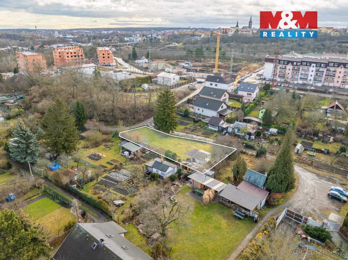 Prodej pozemku k bydlení, 702 m², Kladno, ul. Lesík - 2