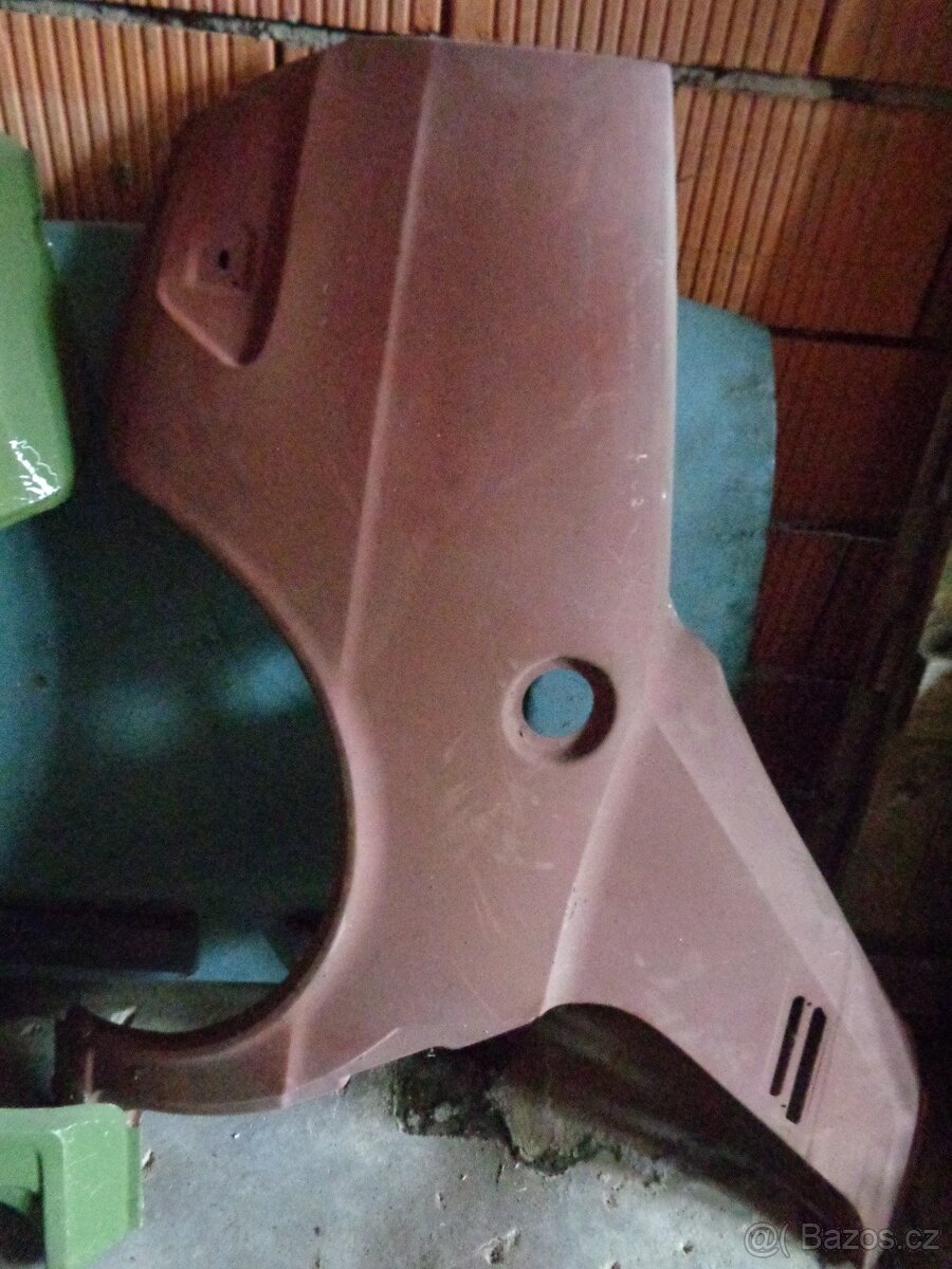 Škoda 105 120 užovka nove zadni blatniky original L+P - - 2