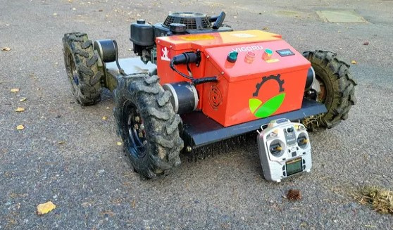 Prodám výkonnou RC ovládanou mulčovací sekačku - 2