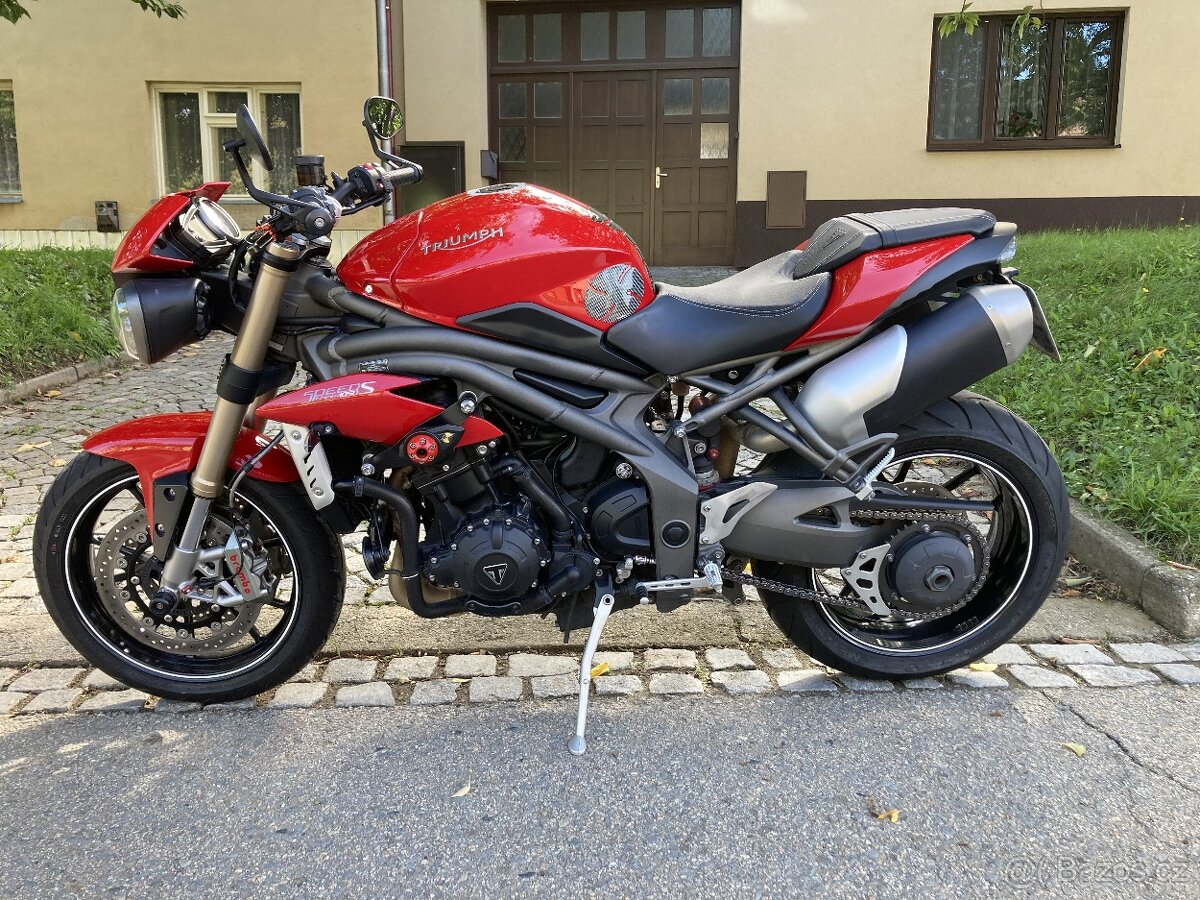 Triumph Speed Triple S - 2